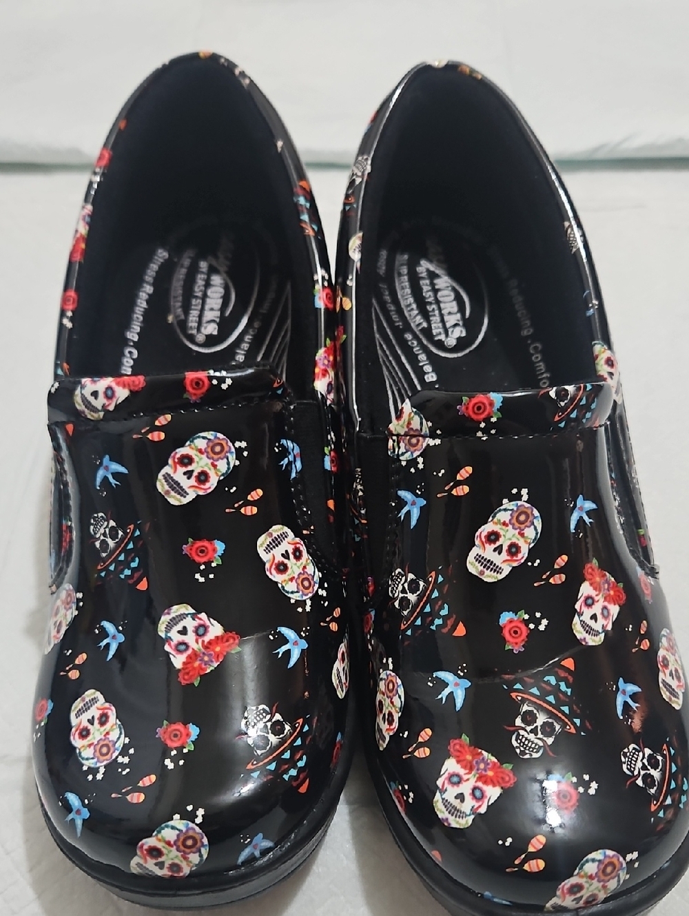 Black Sugar Skull Clog Shoes Sz 8.5